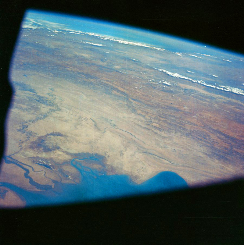 Green Fireball leaving Earth imaged by Apollo 7